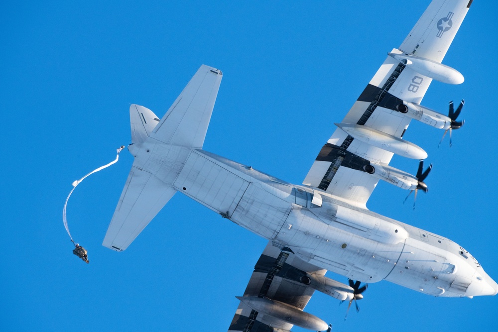 Army paratroopers and Marine Corps aviators conduct joint airborne training at JBER