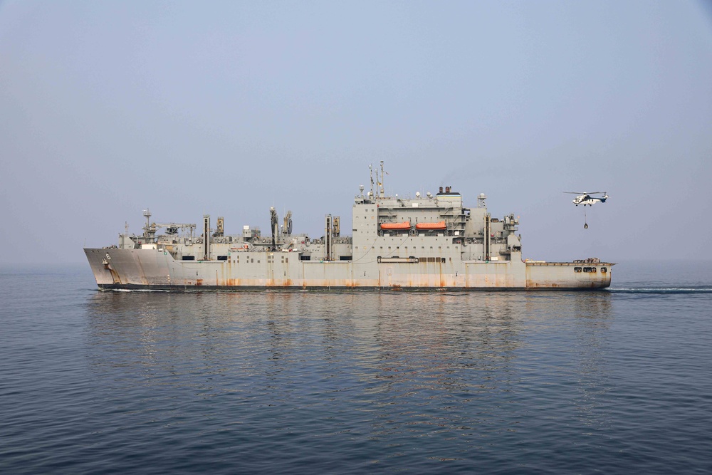 USS Carter Hall (LSD 50) Conducts Vertical Replenishment, Nov. 23, 2023