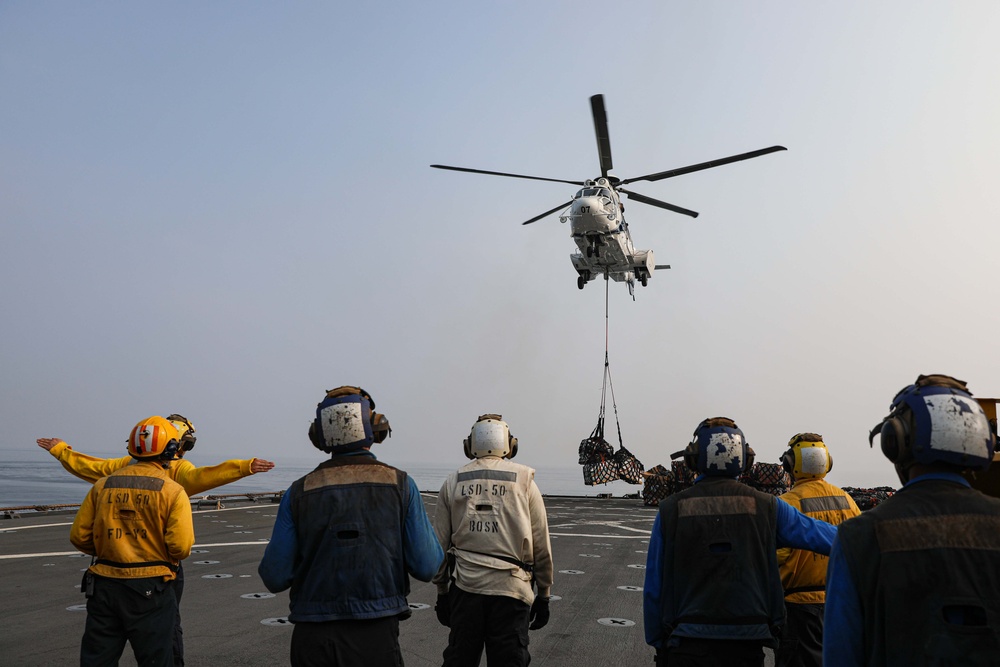 USS Carter Hall (LSD 50) Conducts Vertical Replenishment, Nov. 23, 2023