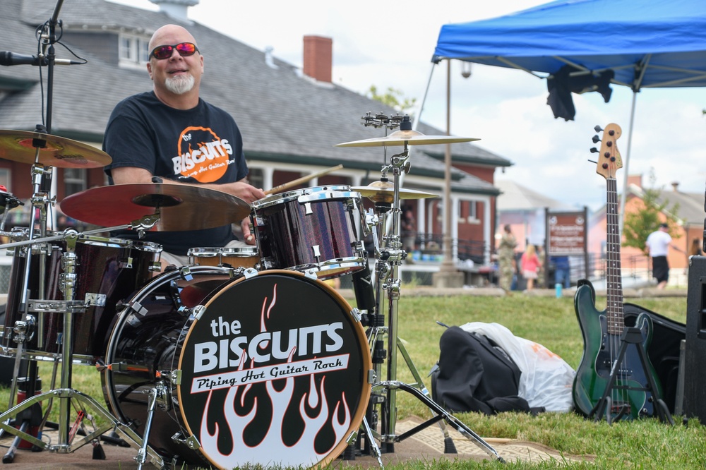 131st Bomb Wing hosts 2023 family day at Jefferson Barracks