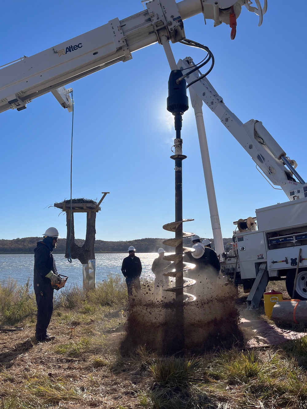 Successful Osprey Re-Nesting at Perry Lake, Kansas