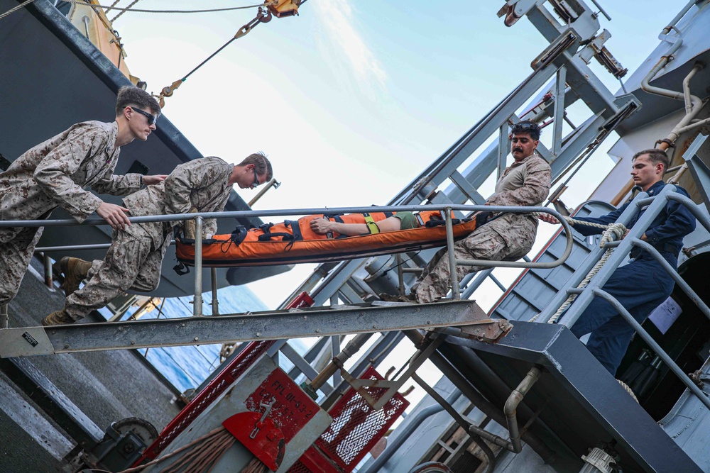 USS Carter Hall (LSD 50) Conducts Drills in the U.S. 5th Fleet Area of Operations, Dec. 4, 2023