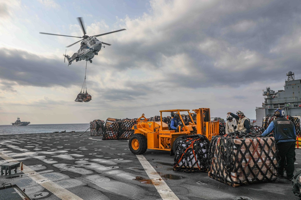 USS Carter Hall (LSD 50) Conducts Vertical Replenishment, Dec. 6, 2023