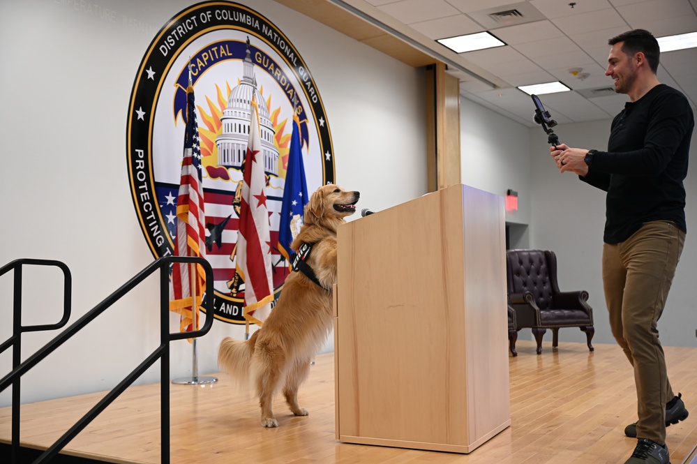 Golden Retriever Life tours 113th Wing, DCANG