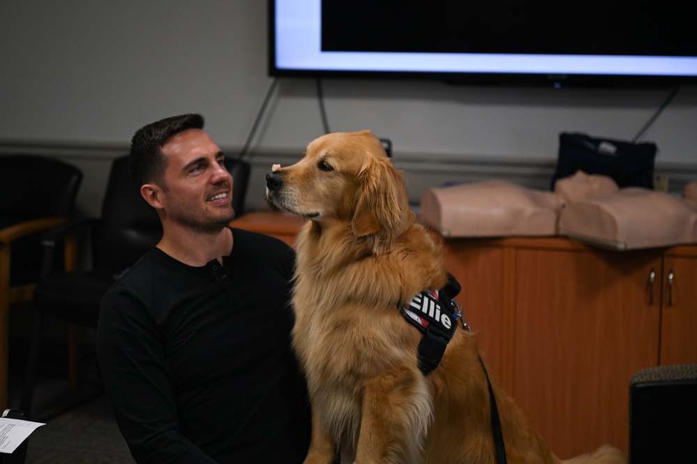 Golden Retriever Life tours 113th Wing, DCANG