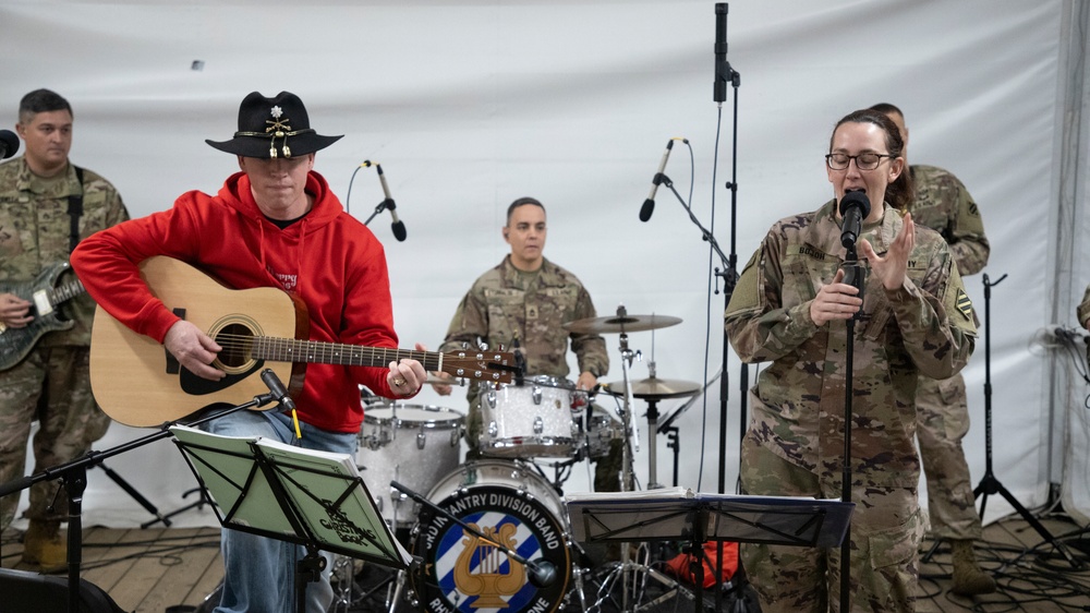 A Show for the Ages! The 3rd Infantry Division Band visits Iron Soldiers in Poland