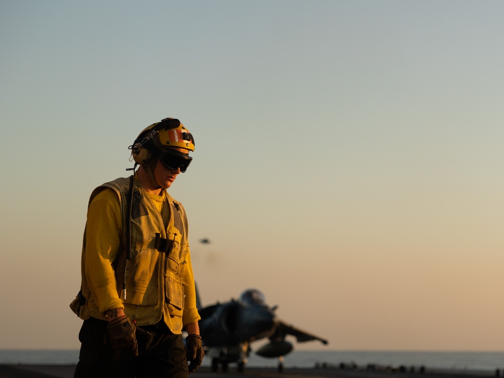 USS Bataan Launches AV-8B Harriers