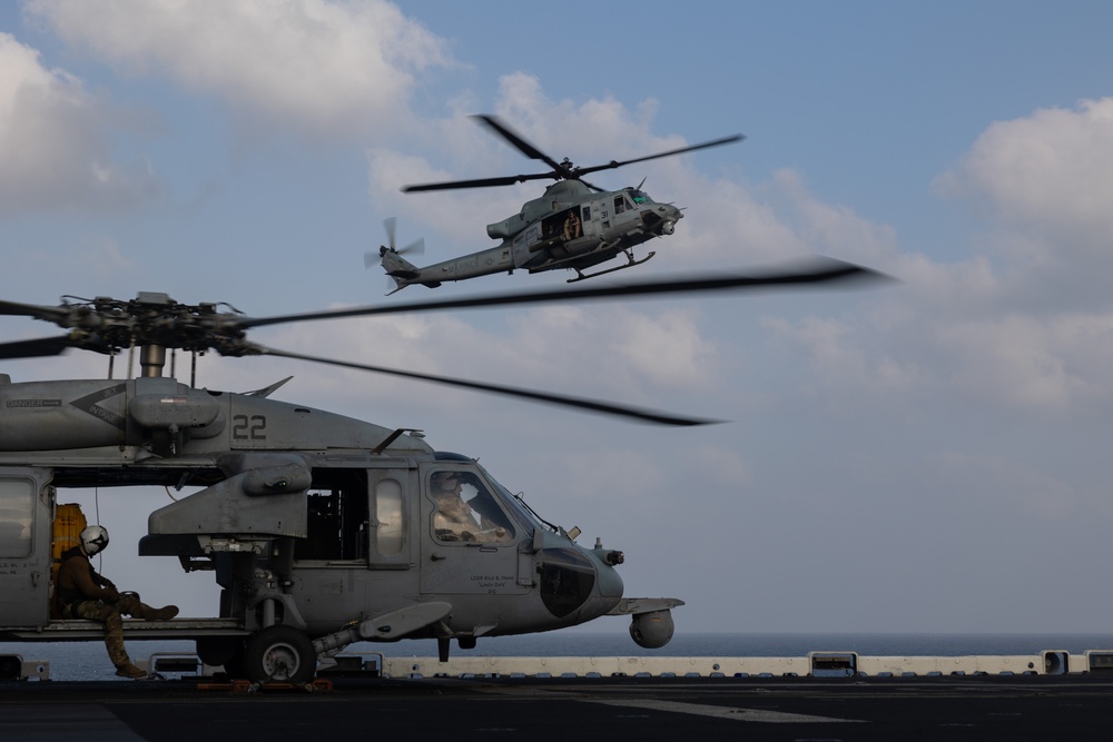 UH-1Y Venom Lands on USS Bataan