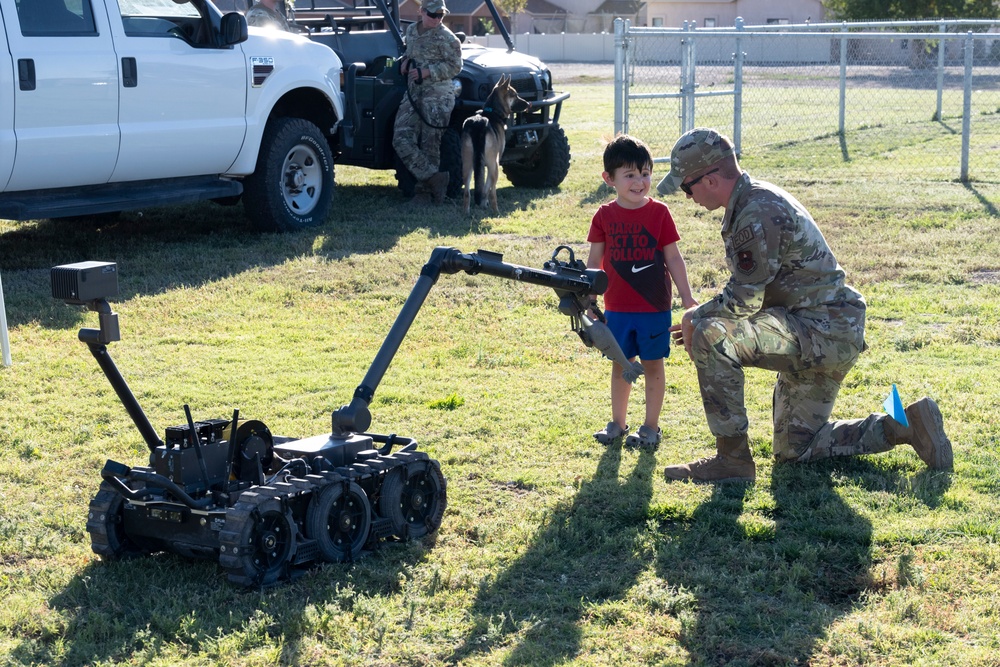 49th EOD conducts robotic demonstration during National Night Out event