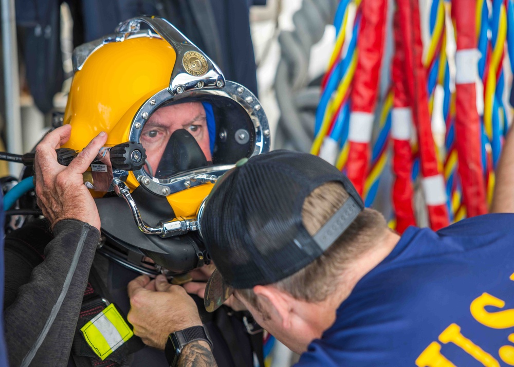 Representative Ed Case Views Octocoral with Pearl Harbor Naval Shipyard Divers