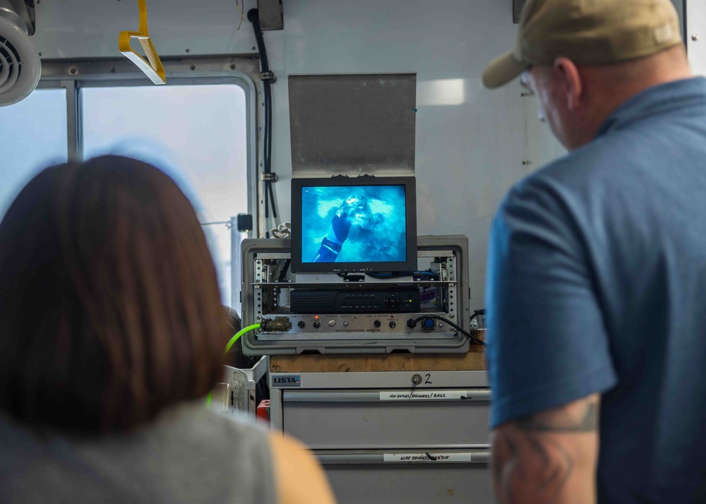 Representative Ed Case Views Octocoral with Pearl Harbor Naval Shipyard Divers