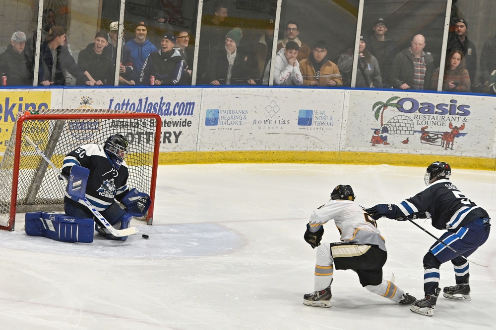 Arctic Warriors top Icemen 6-3 in Army vs Air Force hockey