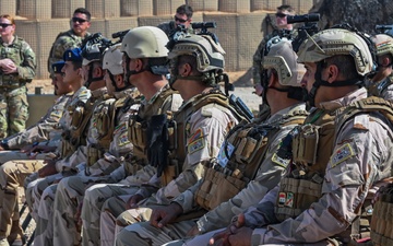 TF Redleg and Iraqi Soldiers Conduct Artillery Training
