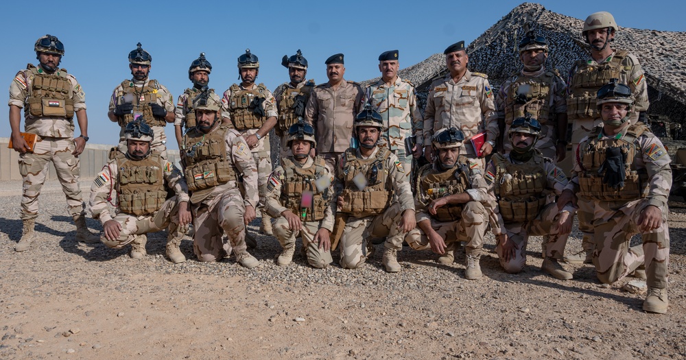 TF Redleg and Iraqi Soldiers Conduct Artillery Training