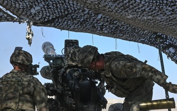 TF Redleg and Iraqi Soldiers Conduct Artillery Training