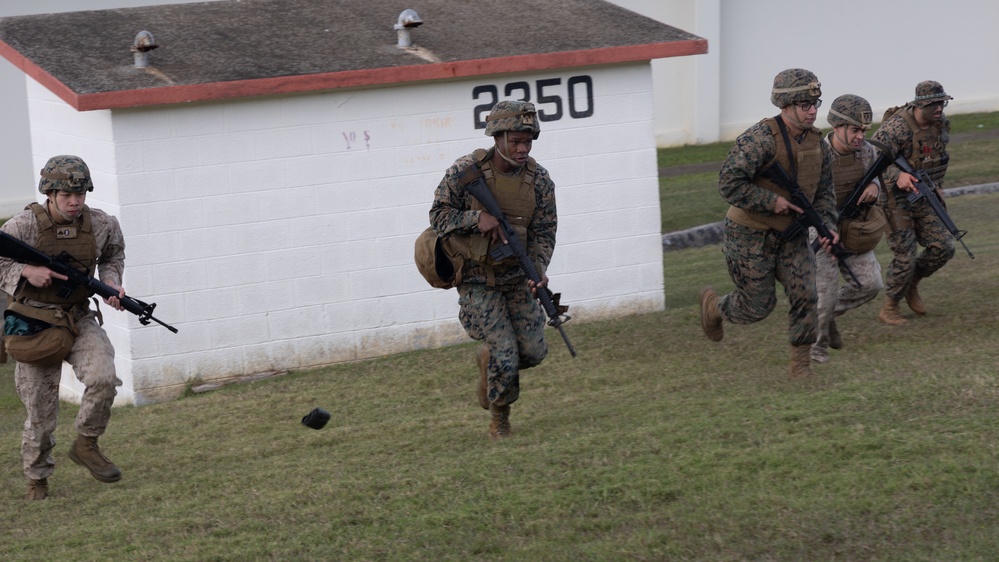 5th ANGLICO Marines participate in the Combat Life Saver Course