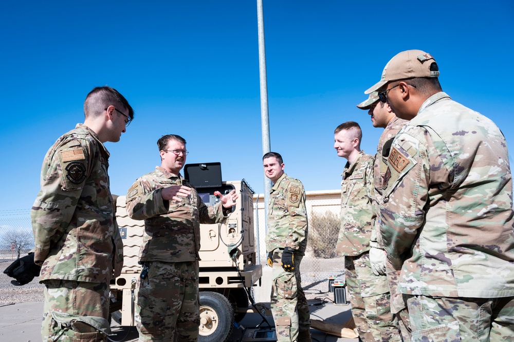 635th MMS training shop showcases EALS capabilities