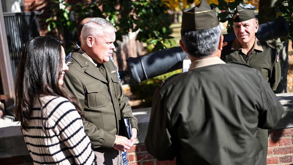 Peruvian Army Superior War College Visits the IADC