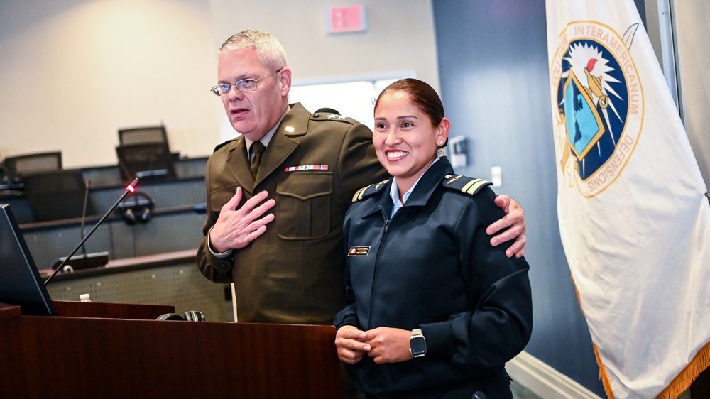 Peruvian Army Superior War College Visits the IADC
