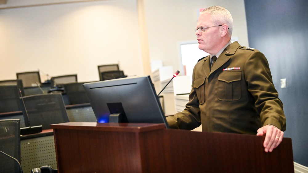 Peruvian Army Superior War College Visits the IADC