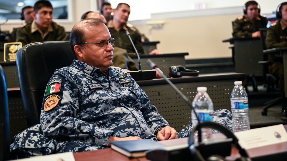 Peruvian Army Superior War College Visits the IADC