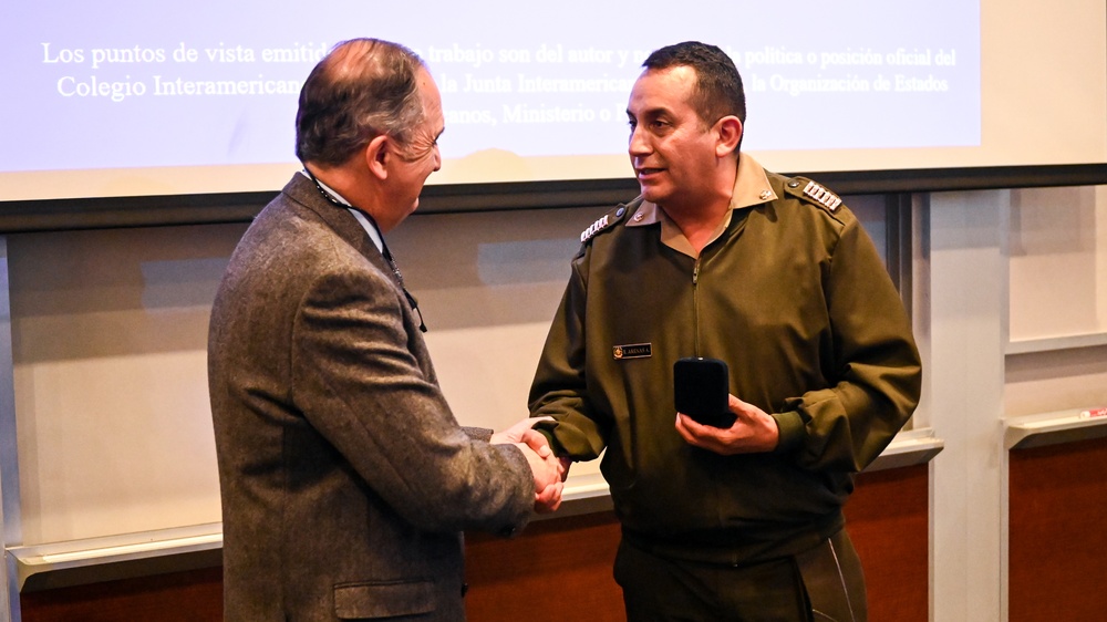 Peruvian Army Superior War College Visits the IADC