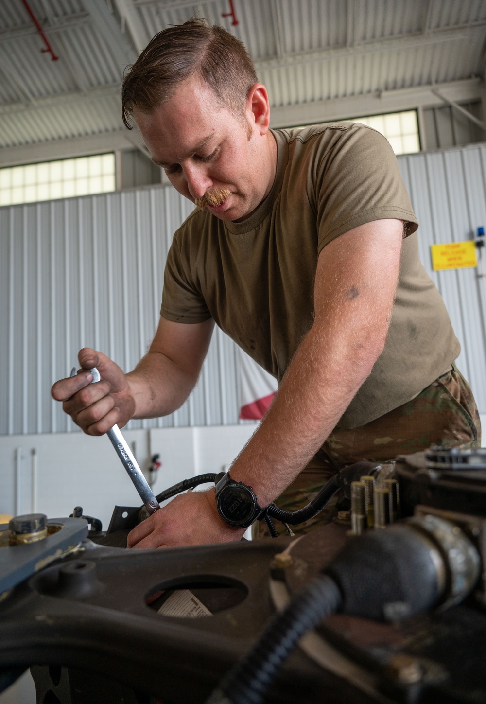 920th Aircraft Maintenance Squadron remove spindles