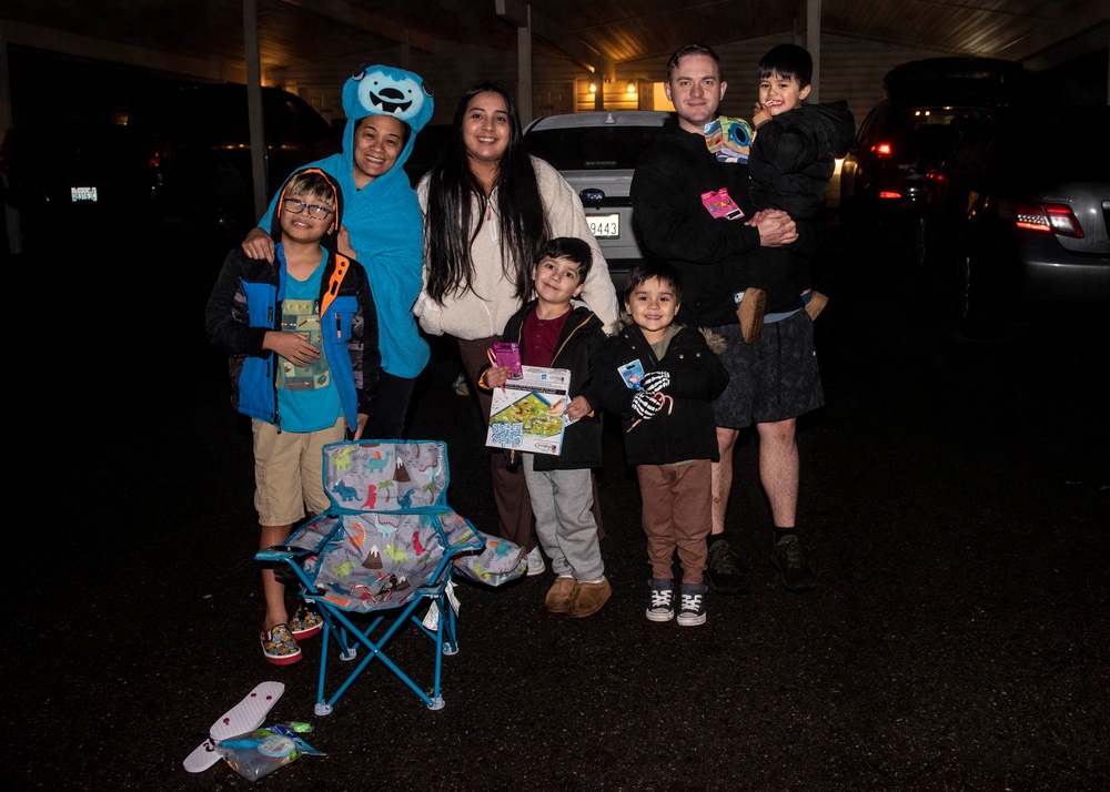 Team McChord holds holiday parade