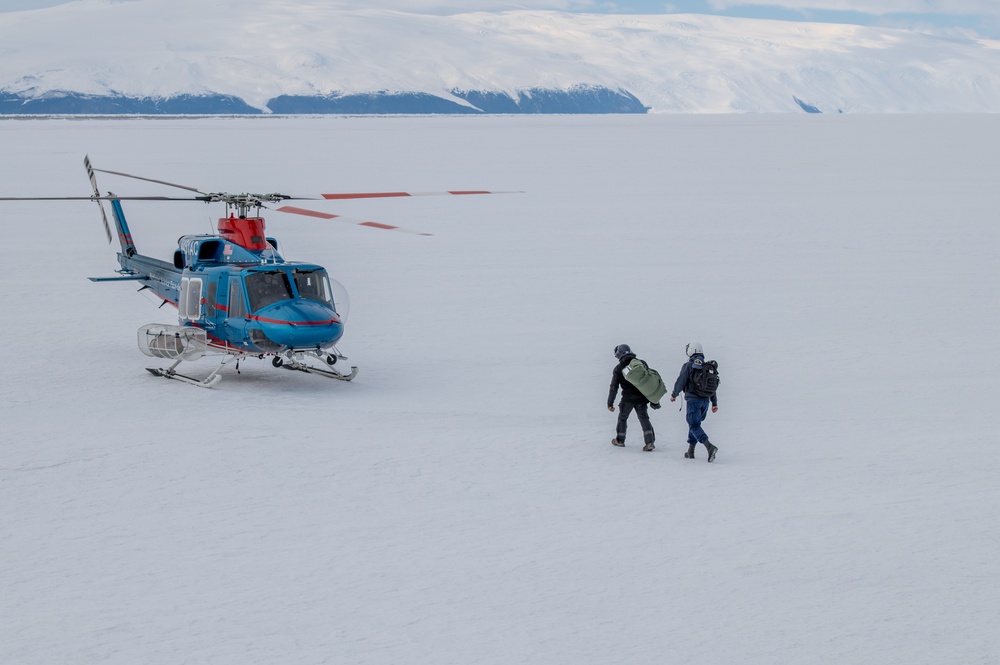 Coast Guard Cutter Polar Star (WAGB 10) reaches McMurdo Sound fast ice