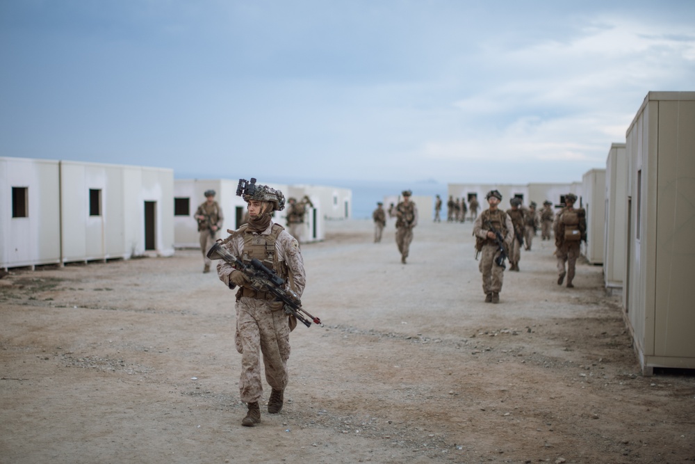 BLT 1/5 Reinforces Security During Shore Operations