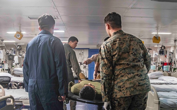 15th MEU, USS Boxer Medical Teams Respond to Mass Casualty Drill