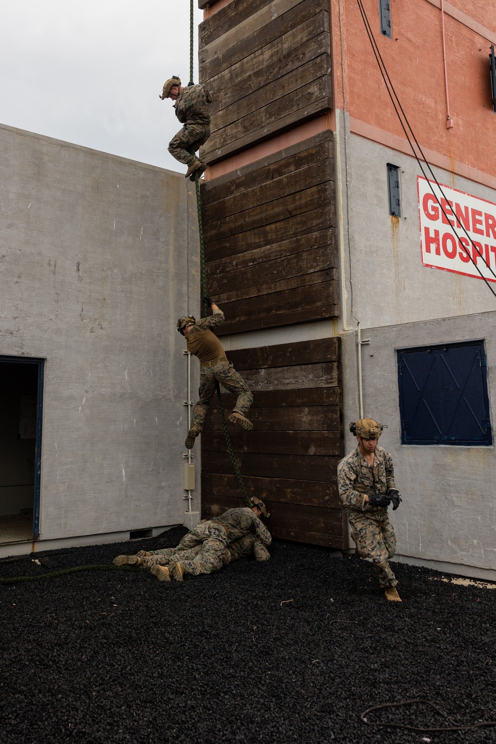 Learning the Ropes: Weapons Company with Battalion Landing Team 1/1 rehearse fast rope and rappelling