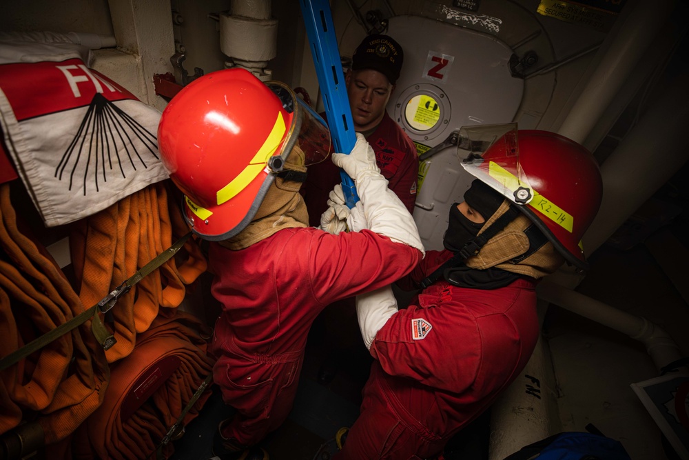 USS Carney Conducts Damage Control Drills