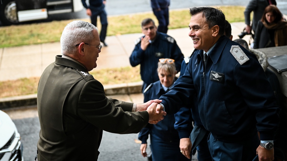 Argentinian Air Force Cadets Visit the IADC