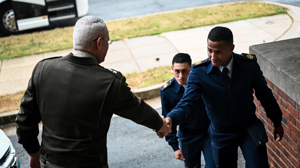 Argentinian Air Force Cadets Visit the IADC