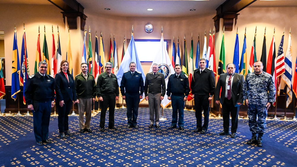 Argentinian Air Force Cadets Visit the IADC