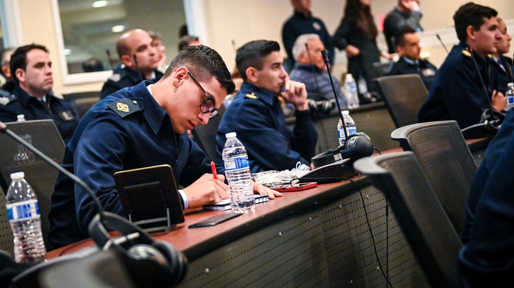 Argentinian Air Force Cadets Visit the IADC