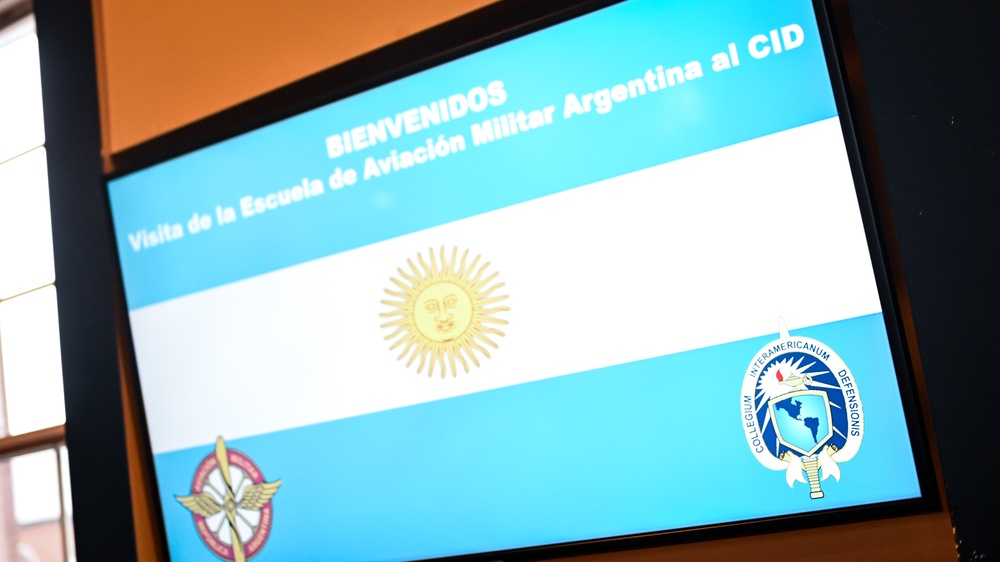Argentinian Air Force Cadets Visit the IADC