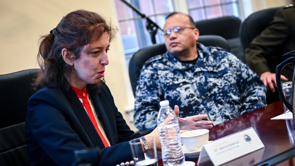 Argentinian Air Force Cadets Visit the IADC