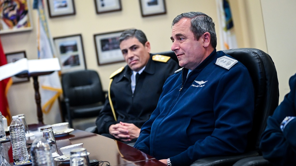 Argentinian Air Force Cadets Visit the IADC