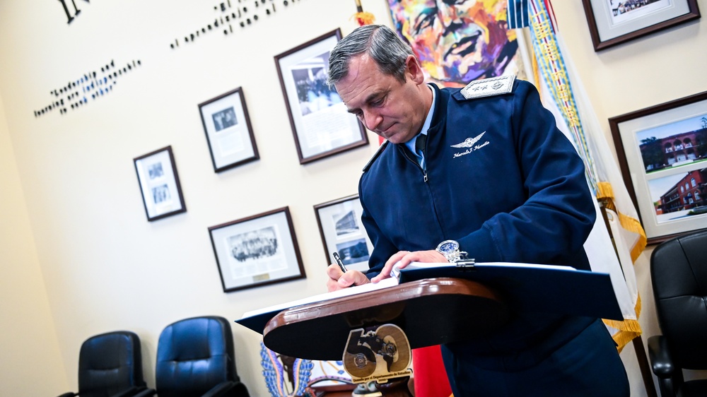Argentinian Air Force Cadets Visit the IADC