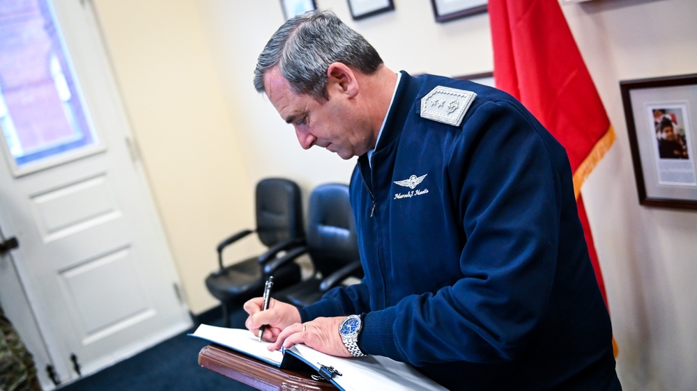 Argentinian Air Force Cadets Visit the IADC
