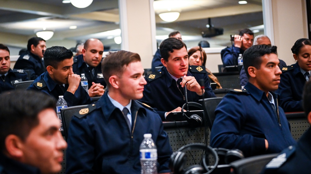 Argentinian Air Force Cadets Visit the IADC