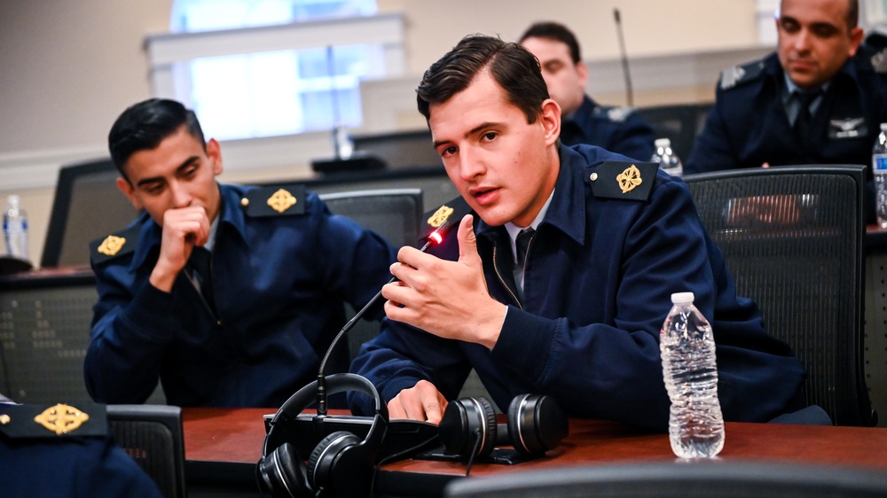 Argentinian Air Force Cadets Visit the IADC