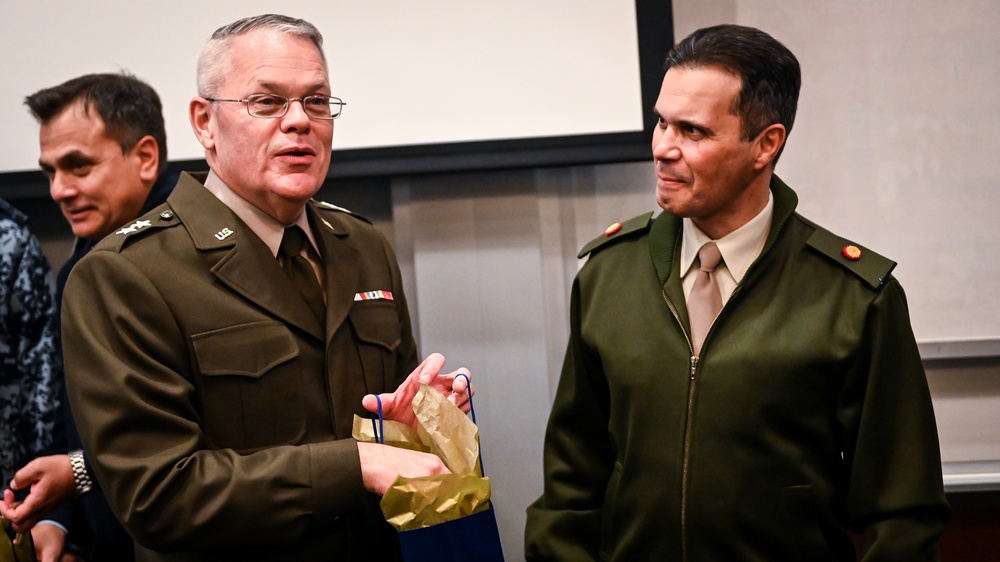 Argentinian Air Force Cadets Visit the IADC