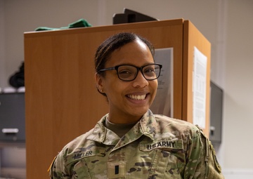 SETAF-AF Soldiers receive Christmas cards