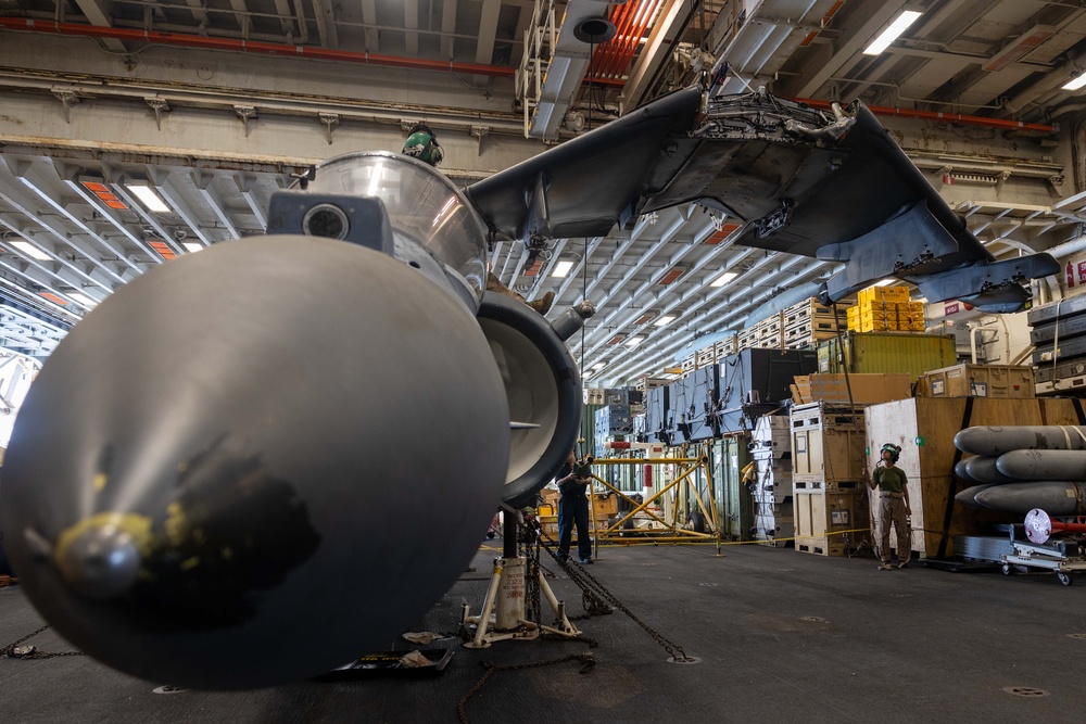 USS Bataan Sailors Conduct AV-8B Harrier Maintenance