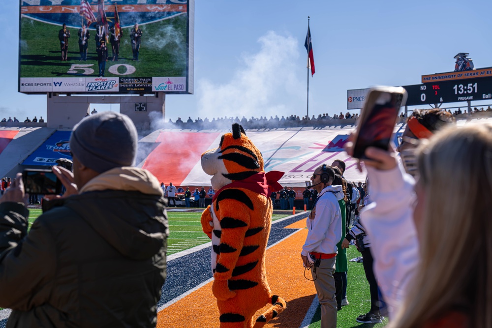 DVIDS Images 90th Annual Tony the Tiger Sun Bowl game [Image 2 of 15]