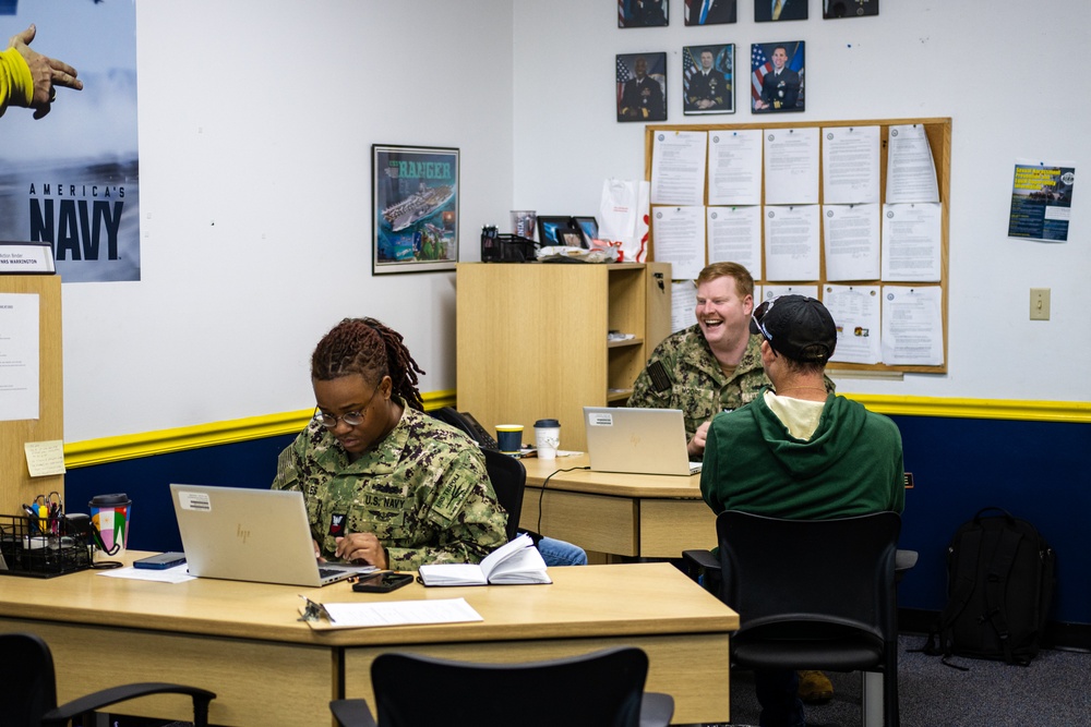 Navy Recruiters at NRS Warrington