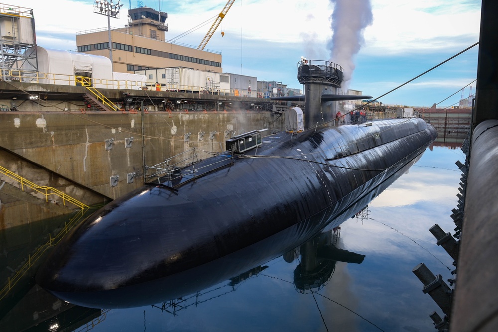 TRFB Team Restores USS Nevada (SSBN 733) in Dry Dock